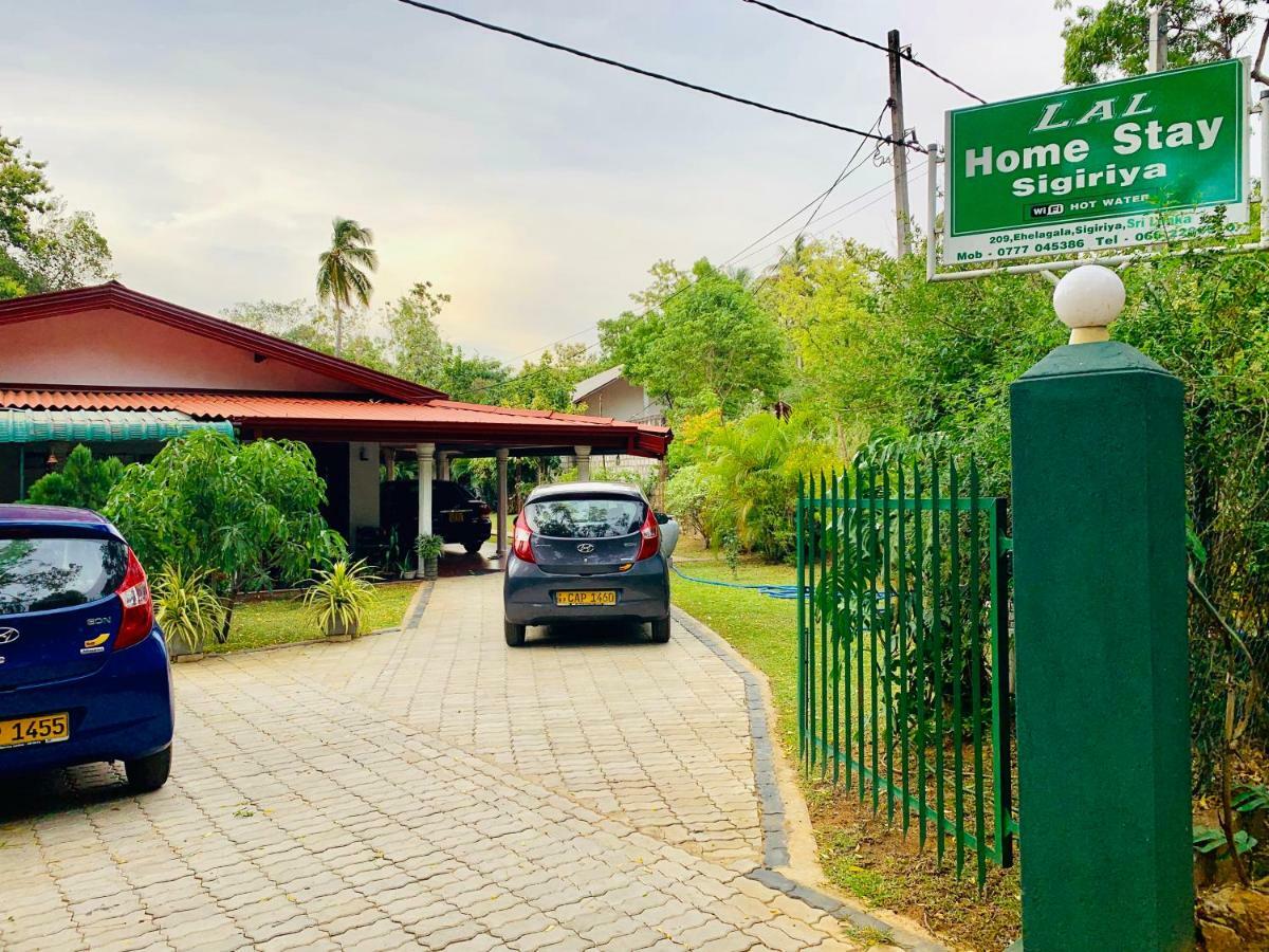Lal Home Stay Σιγκιρίγια Εξωτερικό φωτογραφία